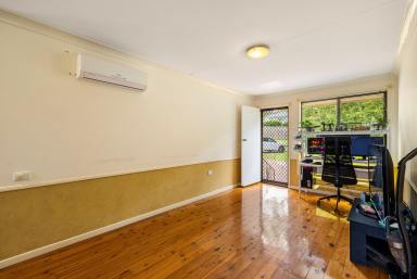 Unit For Lease - QLD - Mount Lofty - 4350 - Neat & Tidy Brick Unit in Great Location  (Image 2)