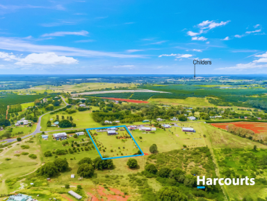 Lifestyle For Sale - QLD - North Isis - 4660 - EXECUTIVE ACREAGE LIVING  (Image 2)