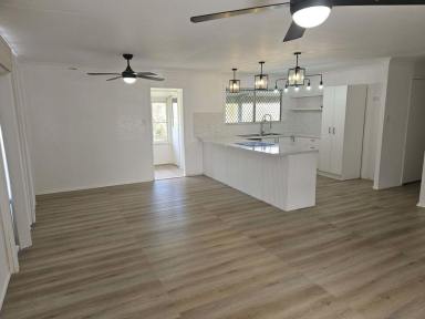 House For Sale - QLD - Tansey - 4601 - DUAL LIVING IN TANSEY  (Image 2)