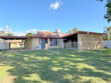 House For Lease - NSW - Moree - 2400 - Comfortable Living on a Generous Block  (Image 2)