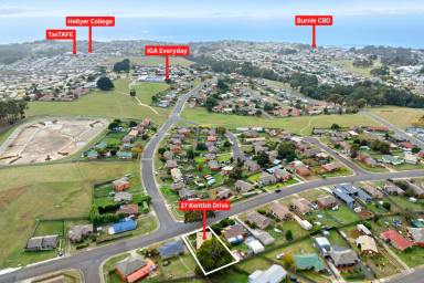 House For Sale - TAS - Shorewell Park - 7320 - Spacious, Simple, and Full of Potential  (Image 2)