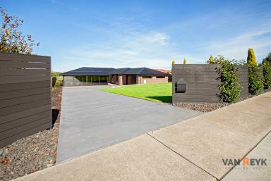 House For Sale - VIC - Eastwood - 3875 - Stunning Mitchell River Backwater Retreat Minutes from Bairnsdale CBD  (Image 2)
