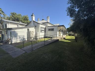 House For Lease - NSW - Ulmarra - 2462 - Charming Ulmarra Rental by the River & Disability Access  (Image 2)