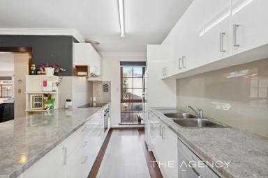 House For Sale - WA - Lesmurdie - 6076 - Open Sunday 1:00  (Image 2)