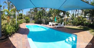 Townhouse For Sale - QLD - Blacks Beach - 4740 - Resort Style Living on the Beach!  (Image 2)