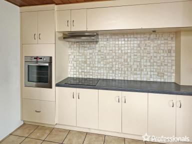 Townhouse For Sale - QLD - Blacks Beach - 4740 - Resort Style Living on the Beach!  (Image 2)