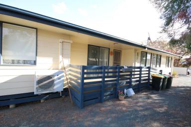 House For Sale - VIC - Elmore - 3558 - 3 BEDROOM HOME IN CONVENIENT LOCATION  (Image 2)