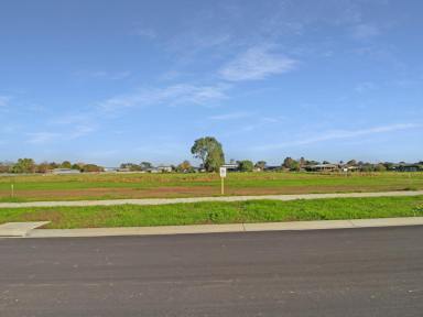 Residential Block Sold - VIC - East Bairnsdale - 3875 - QUALITY BUILDING BLOCK  (Image 2)