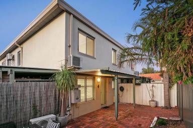 Townhouse For Sale - WA - Churchlands - 6018 - Steps from Herdsman Lake  (Image 2)