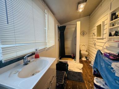 House For Sale - TAS - Zeehan - 7469 - Your Cosy Zeehan Retreat Awaits  (Image 2)
