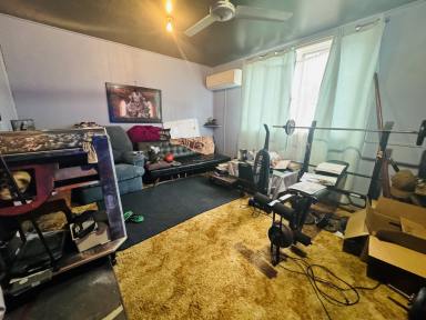 House For Sale - TAS - Zeehan - 7469 - Your Cosy Zeehan Retreat Awaits  (Image 2)