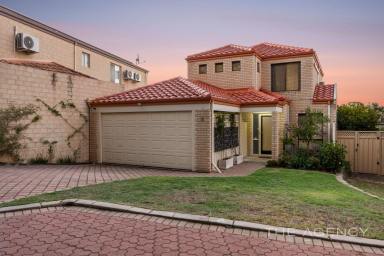 House For Sale - WA - Kardinya - 6163 - Your Private, Tranquil Hideaway!  (Image 2)