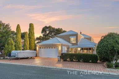 House For Sale - WA - Connolly - 6027 - GOLF COURSE VIEWS TO WATCH THE ROOS ….  (Image 2)