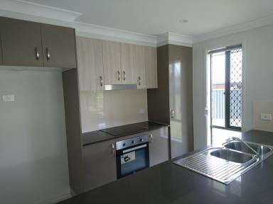 House For Lease - NSW - Tamworth - 2340 - 4 BEDROOM HOME IN QUIET CUL-DE-SAC  (Image 2)