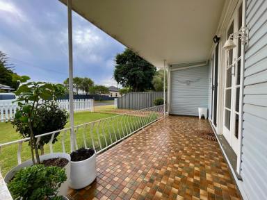 House For Lease - QLD - Newtown - 4350 - Quaint 3 Bedroom Home  (Image 2)