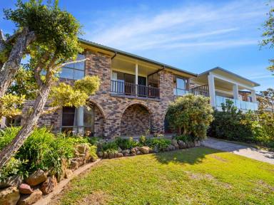 House For Sale - NSW - Old Bar - 2430 - BEACHFRONT BLISS  (Image 2)