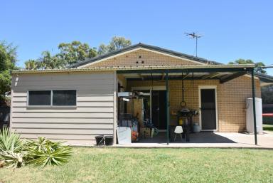 House For Lease - NSW - Moree - 2400 - Nice Home in a Quiet Area  (Image 2)