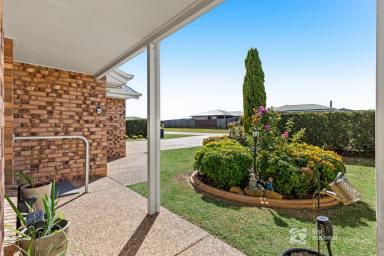 Unit For Sale - QLD - Warwick - 4370 - Easy Living, Generous Space, Prime Location  (Image 2)