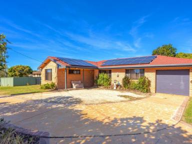 House For Sale - NSW - Old Bar - 2430 - UNLOCK THE POTENTIAL HIGH ON THE HILL  (Image 2)