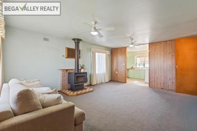 House For Sale - NSW - Bega - 2550 - YOUR FIRST HOME WITH A SHED  (Image 2)