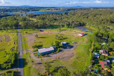 House For Sale - NSW - South Kempsey - 2440 - Go Big or Go Home! Enormous Potential Only 10-Minutes to Beach  (Image 2)
