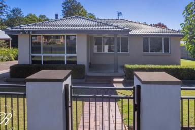 House For Sale - NSW - Stroud - 2425 - Renovated & Ready in the Heart of Stroud  (Image 2)