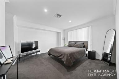 House For Sale - WA - Banksia Grove - 6031 - MODERN LUXURY, ETERNAL CHARM  (Image 2)