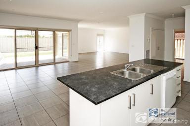 House For Lease - VIC - Cranbourne East - 3977 - Spacious Family Home in Prime Location  (Image 2)
