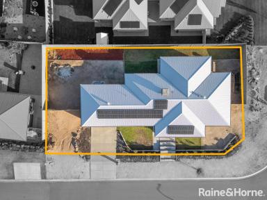 House For Sale - NSW - Gobbagombalin - 2650 - Elevated Living  (Image 2)