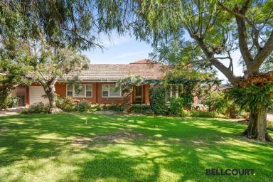 House For Sale - WA - Como - 6152 - ENDLESS POTENTIAL!  (Image 2)