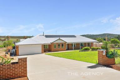 Acreage/Semi-rural For Sale - WA - Northam - 6401 - "Country Living With All The Comforts"  (Image 2)