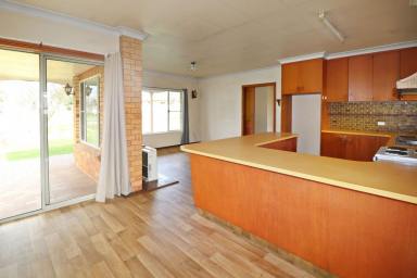 House For Sale - NSW - Glen Innes - 2370 - BRICK VENEER WITH SHEDS  (Image 2)