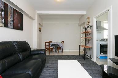 Apartment For Lease - WA - East Perth - 6004 - 2 BEDROOM APARTMENT - CITY LIVING !  (Image 2)