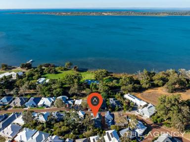 House For Sale - WA - Dawesville - 6211 - Elegant Tree-Top Sanctuary with Estuary Views – 31 Winter View, Timbers Edge, Dawesville  (Image 2)