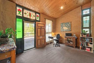 House For Sale - VIC - Maiden Gully - 3551 - Space, Charm & Subdivision Potential - 4,000m2  (Image 2)