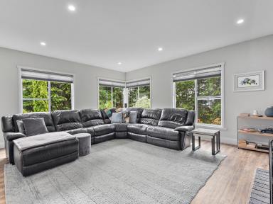 House For Sale - TAS - West Launceston - 7250 - Superb Home on Near 2 Acres of Privacy - West Launceston  (Image 2)