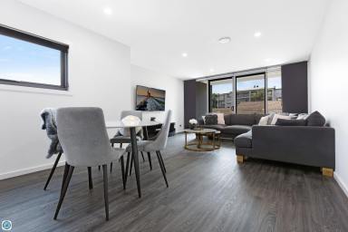 Unit For Lease - NSW - Wollongong - 2500 - INNER CBD APARTMENT!  (Image 2)