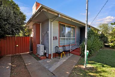 House For Sale - VIC - Mildura - 3500 - SIMPLY GOOD VALUE  (Image 2)