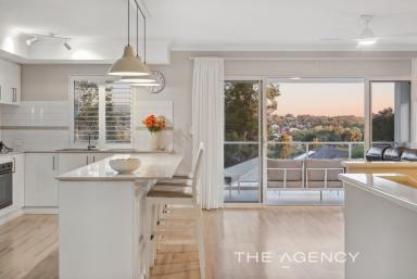 House For Sale - WA - Jane Brook - 6056 - Distinctive & Classy With Gorgeous Views  (Image 2)