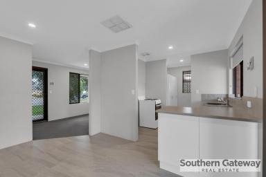 House For Lease - WA - Parmelia - 6167 - Central Family Home  (Image 2)