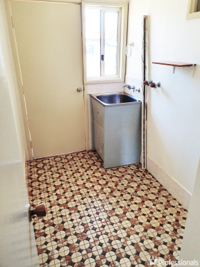 House Leased - NSW - West Tamworth - 2340 - 30 Green Street  (Image 2)