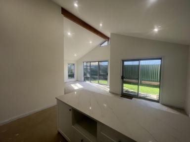 Villa For Sale - NSW - Orange - 2800 - Villa 2 @ 99 Bathurst Road "Kinross Mews"  (Image 2)