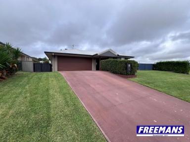 House For Sale - QLD - Kingaroy - 4610 - High on the hill with everything you need  (Image 2)