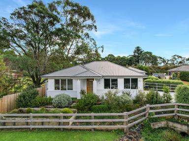 House For Sale - NSW - Bundanoon - 2578 - Sun Soaked Family Home  (Image 2)