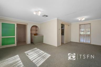 House For Sale - VIC - Strathdale - 3550 - Perfect first, retirement or investment property in Strathdale  (Image 2)