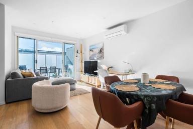 Unit Leased - VIC - Chelsea - 3196 - FULLY FURNISHED | UTILITIES INCLUDED | 6 MONTH LEASE  (Image 2)