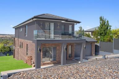 House For Sale - VIC - Darley - 3340 - Stunning Family Home, Scenic Views Multiple Living Areas & Prime Golf side Location on 884m²  (Image 2)