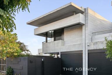 House For Sale - WA - Cottesloe - 6011 - Coastal Seclusion Meets Inspired Design  (Image 2)
