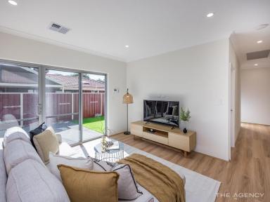 House For Sale - WA - Heathridge - 6027 - Brand New Coastal Elegance in Heathridge  (Image 2)