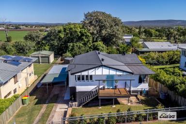 House For Sale - QLD - Gatton - 4343 - What a little beauty!!  (Image 2)